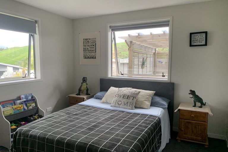 Photo of property in 10 Bryan Gallagher Place, Welcome Bay, Tauranga, 3175