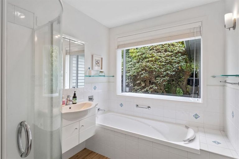 Photo of property in 19 Joyce Crescent, Ilam, Christchurch, 8041