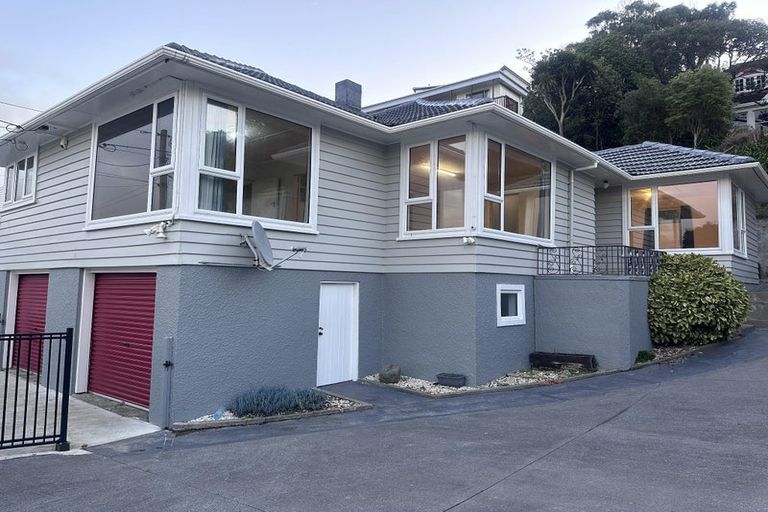Photo of property in 24 Severn Street, Island Bay, Wellington, 6023