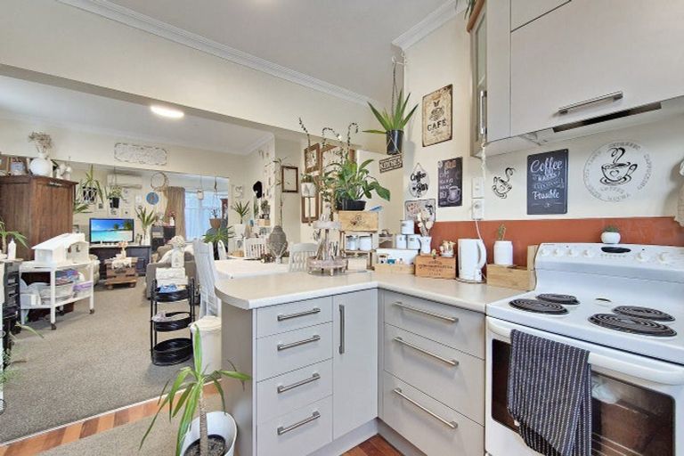 Photo of property in 11 Coulter Road, Owhata, Rotorua, 3010