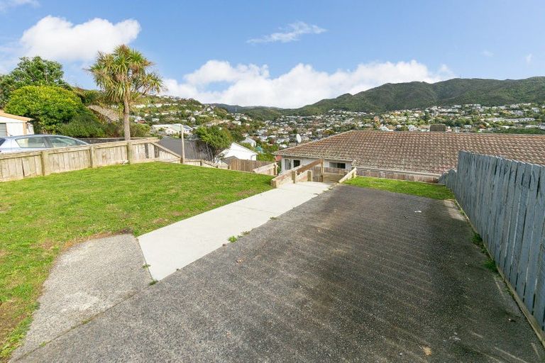 Photo of property in 42 Victory Avenue, Karori, Wellington, 6012