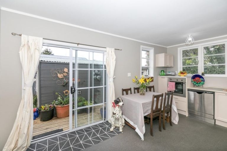 Photo of property in 1064 Heaphy Terrace, Fairfield, Hamilton, 3214