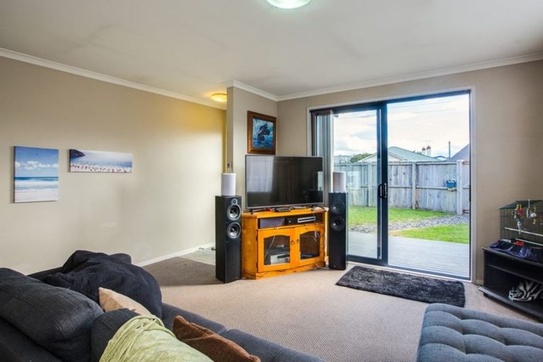 Photo of property in 1/63 Royal Crescent, Saint Kilda, Dunedin, 9012