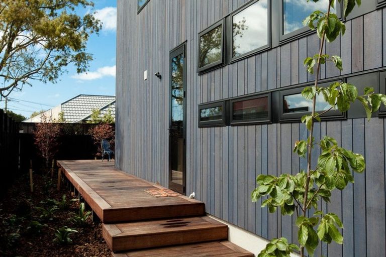 Photo of property in 5 Wharenui Road, Upper Riccarton, Christchurch, 8041