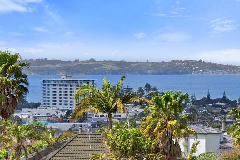 Photo of property in 56 Waldorf Crescent, Orewa, 0931