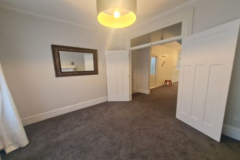 Photo of property in 10 Porritt Avenue, Mount Victoria, Wellington, 6011