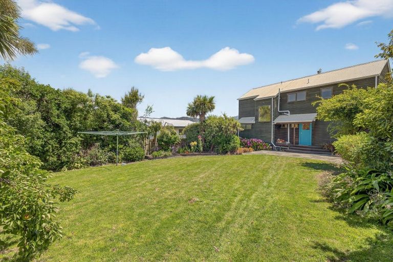 Photo of property in 11 Emerson Crescent, Diamond Harbour, Lyttelton, 8971