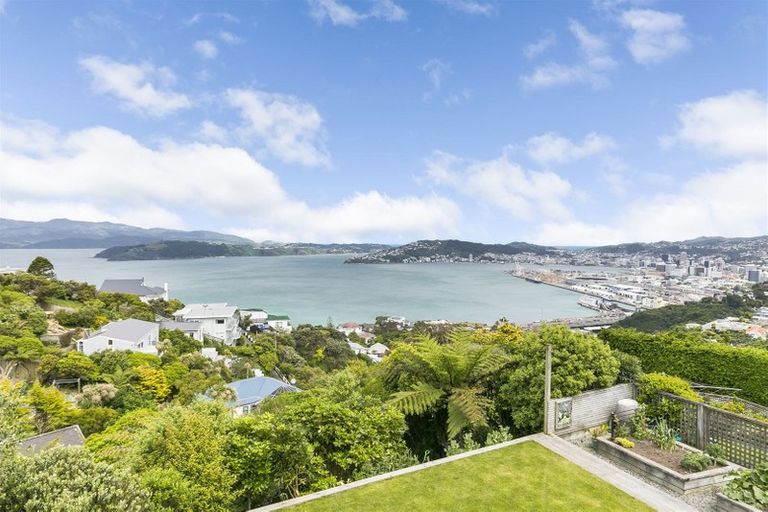 Photo of property in 99 Jubilee Road, Khandallah, Wellington, 6035
