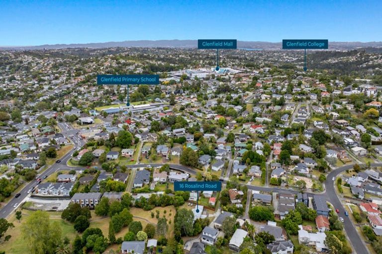 Photo of property in 16 Rosalind Road, Glenfield, Auckland, 0629