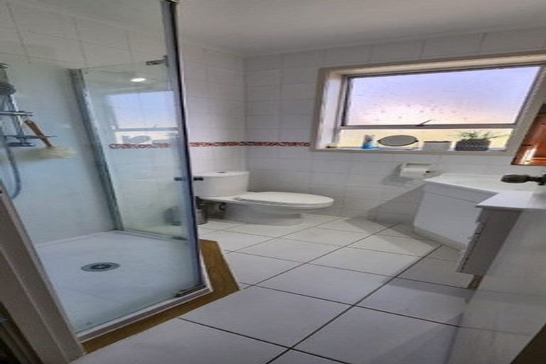 Photo of property in 29 Stott Avenue, Birkdale, Auckland, 0626