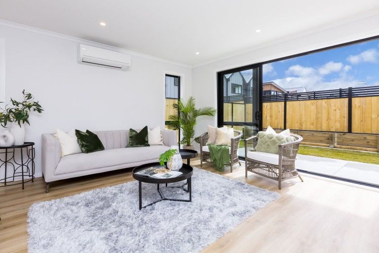 Photo of property in 1 Doug Jensen Street, Wallaceville, Upper Hutt, 5018