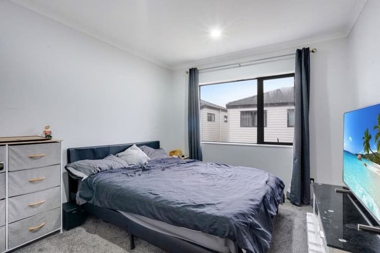 Photo of property in 100a Kimpton Road, Papatoetoe, Auckland, 2025