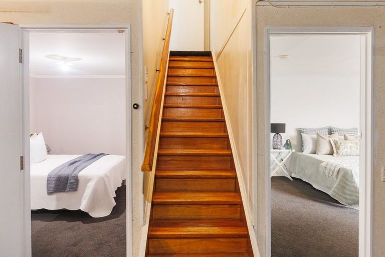 Photo of property in 36 Winston Avenue, Hokowhitu, Palmerston North, 4410