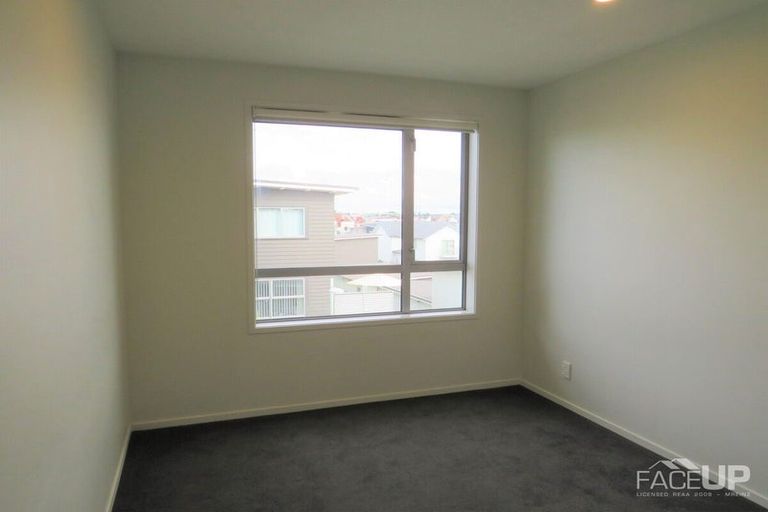 Photo of property in 201/160b Hobsonville Point Road, Hobsonville, Auckland, 0616