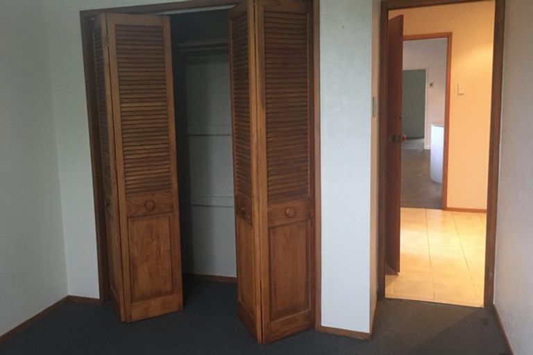 Photo of property in 18 Shetland Street, Glen Eden, Auckland, 0602