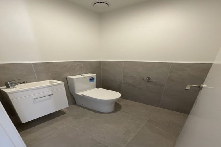 Photo of property in 8 Monterey Rise, Te Kamo, 0112