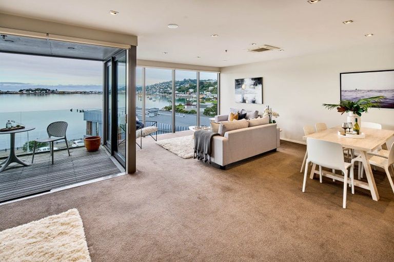 Photo of property in Patent 326 Apartments, 504s/326 Evans Bay Parade, Hataitai, Wellington, 6021