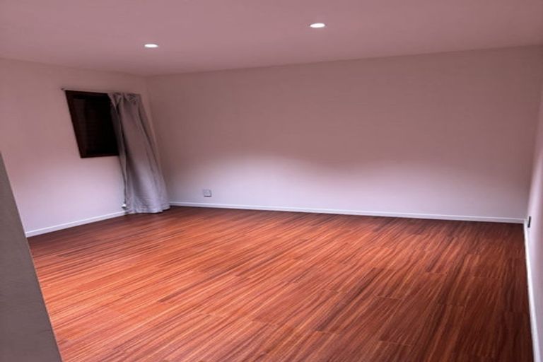 Photo of property in 70b Avonhead Road, Avonhead, Christchurch, 8042