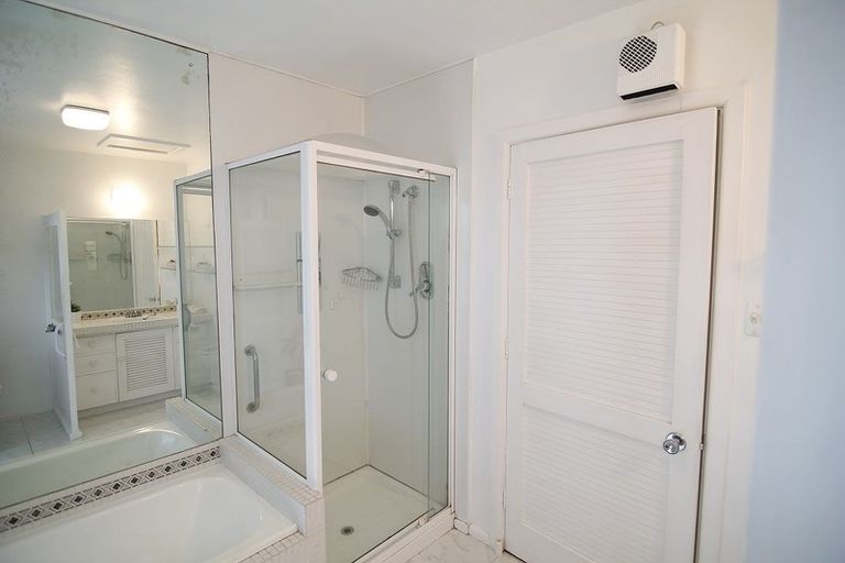 Photo of property in 131 Kendal Avenue, Burnside, Christchurch, 8053