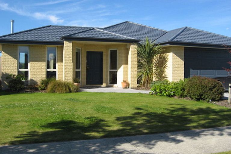 Photo of property in 20 Mounter Avenue, Northwood, Christchurch, 8051