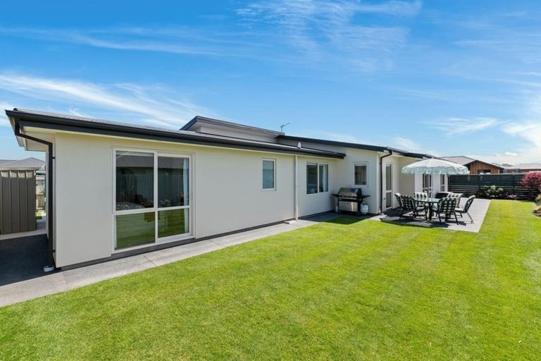 Photo of property in 54 Lewis Crescent, Rolleston, 7614