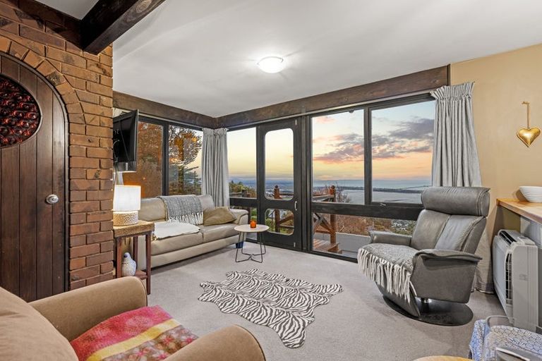 Photo of property in 8 Muritai Terrace, Mount Pleasant, Christchurch, 8081