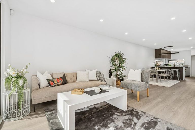 Photo of property in 6/14 Freyberg Place, Howick, Auckland, 2014