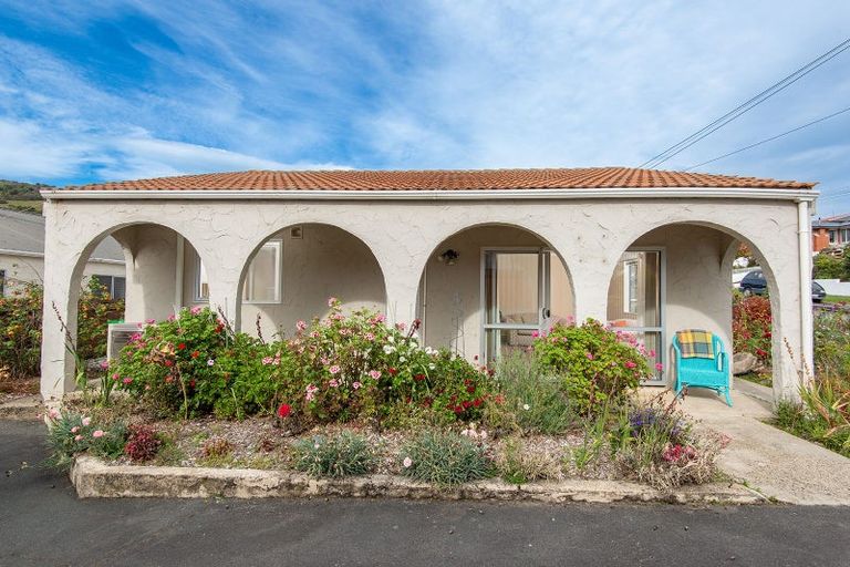 Photo of property in 12a Elwyn Crescent, Green Island, Dunedin, 9018