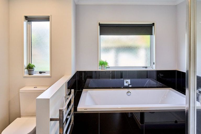 Photo of property in 29 Paparoa Crescent, Aotea, Porirua, 5024