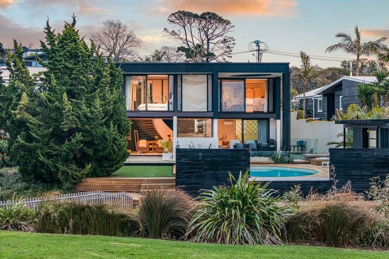 Photo of property in 303 Beach Road, Campbells Bay, Auckland, 0630