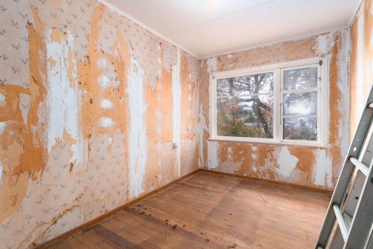 Photo of property in 10 Berkshire Grove, Cannons Creek, Porirua, 5024