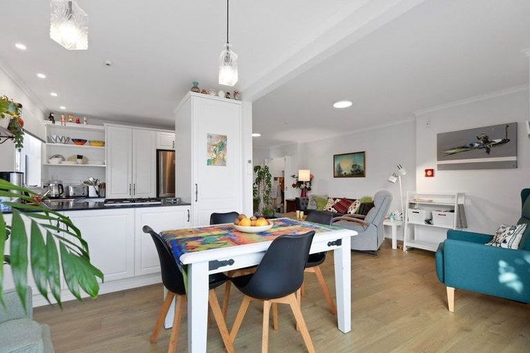 Photo of property in 23 Victoria Road, Mount Maunganui, 3116