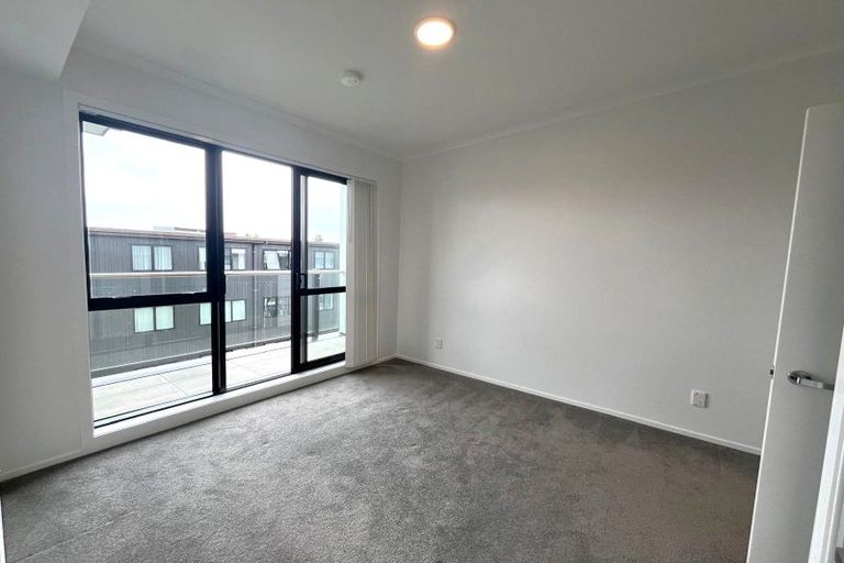 Photo of property in 17/11 Carlos Drive, Flat Bush, Auckland, 2016