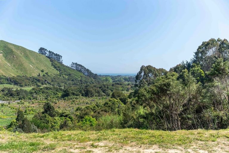 Photo of property in 213 Reikorangi Road, Waikanae, 5391