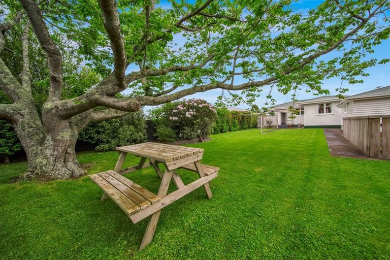 Photo of property in 56 Reid Avenue, Hawera, 4610
