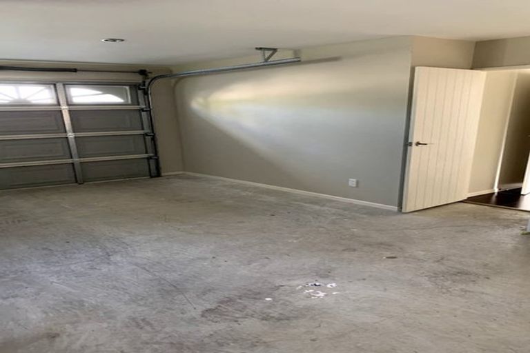 Photo of property in 386a East Coast Road, Sunnynook, Auckland, 0630