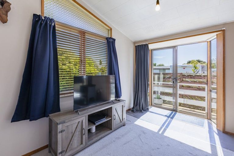 Photo of property in 124a Charles Street, Westshore, Napier, 4110