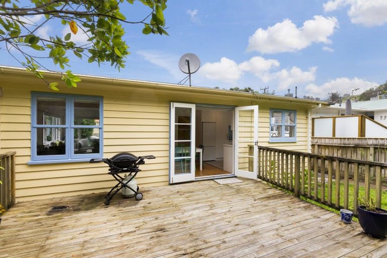 Photo of property in 4 Arapiko Street, Johnsonville, Wellington, 6037