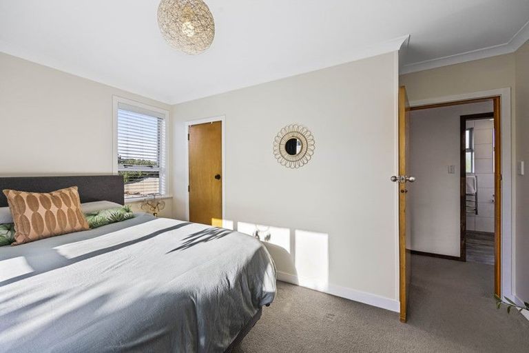 Photo of property in 71 Marama Crescent, Spotswood, New Plymouth, 4310