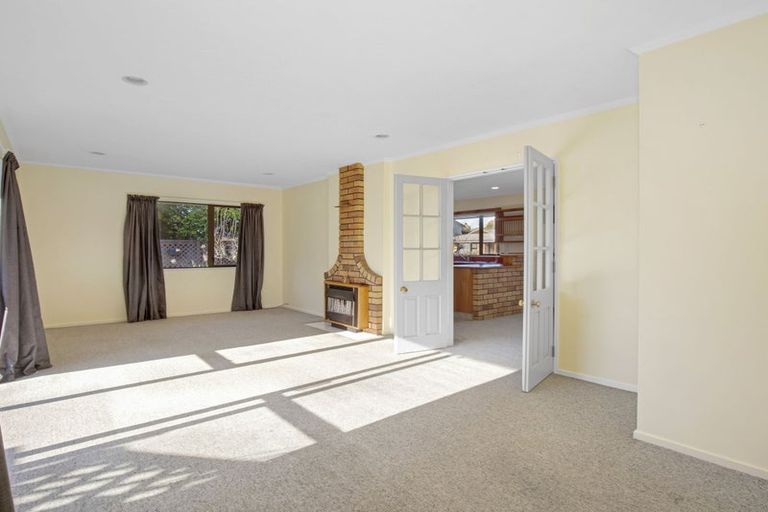 Photo of property in 21 Cedar Drive, Paraparaumu Beach, Paraparaumu, 5032