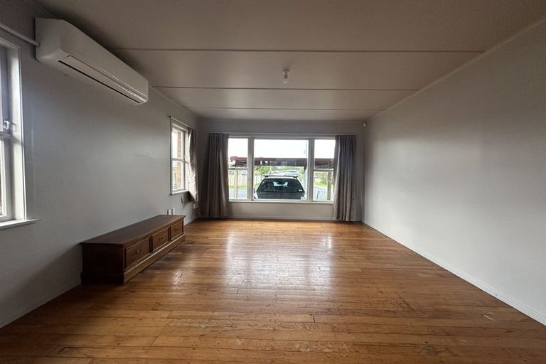 Photo of property in 45 President Avenue, Papakura, 2110