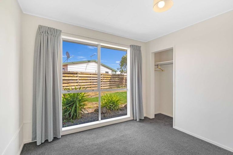 Photo of property in 41 Acacia Street, Kelvin Grove, Palmerston North, 4414