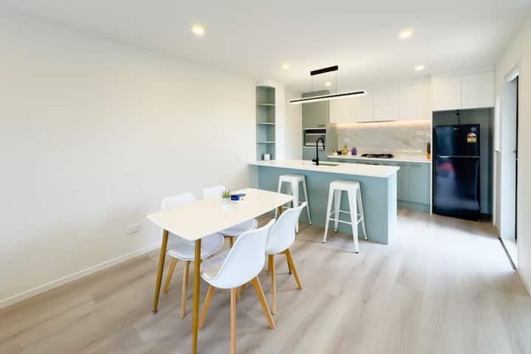 Photo of property in 6/236 Albany Highway, Schnapper Rock, Auckland, 0632