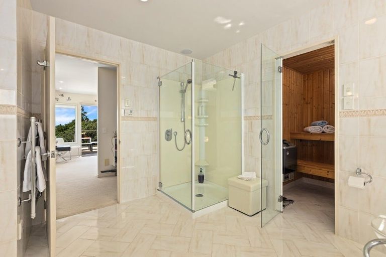 Photo of property in 17 Sykes Avenue, Hatfields Beach, Orewa, 0931