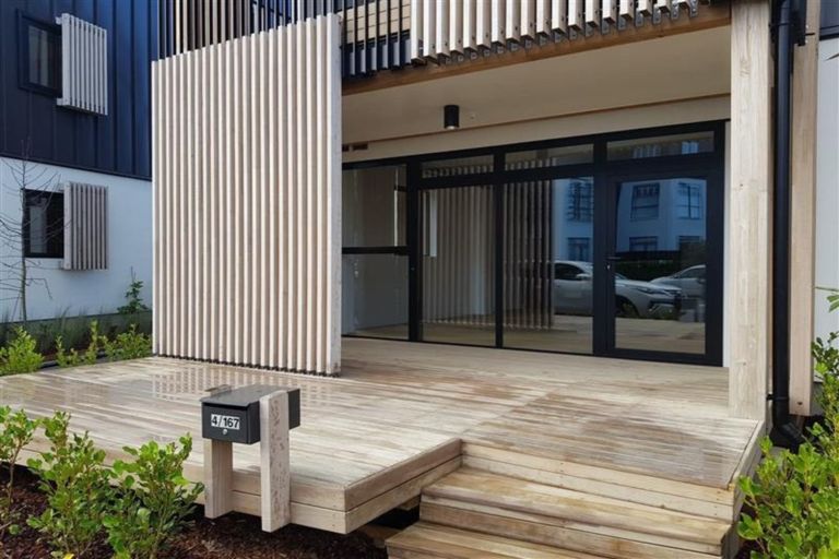 Photo of property in 4/167 Hobsonville Point Road, Hobsonville, Auckland, 0616