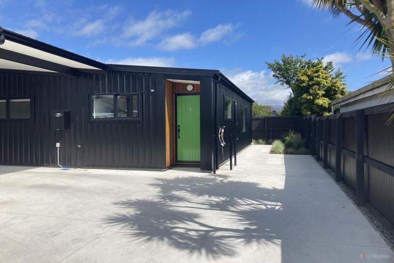 Photo of property in 8b Holmes Street, Waimate, 7924