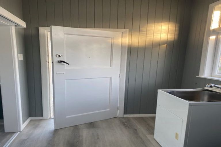 Photo of property in 77 Bridge Street, Bulls, 4818