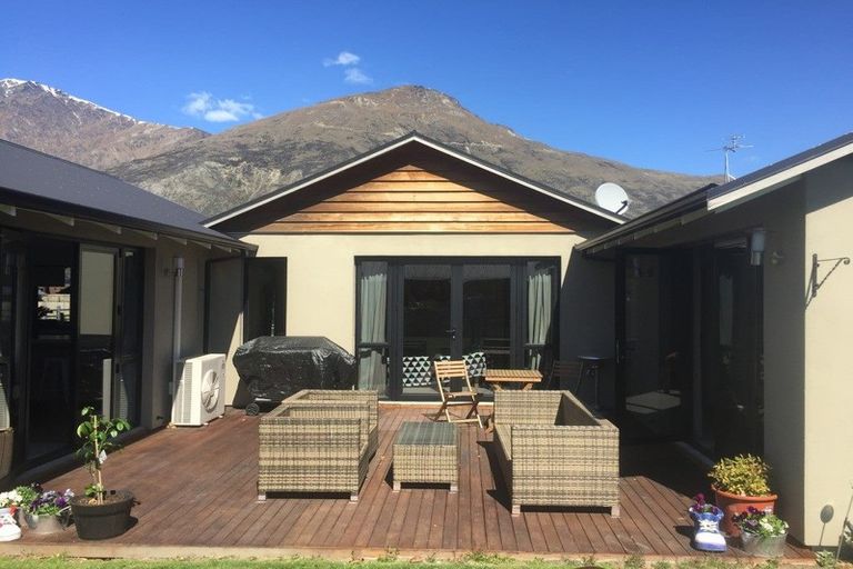 Photo of property in 48 Erskine Street, Lake Hayes, Queenstown, 9304