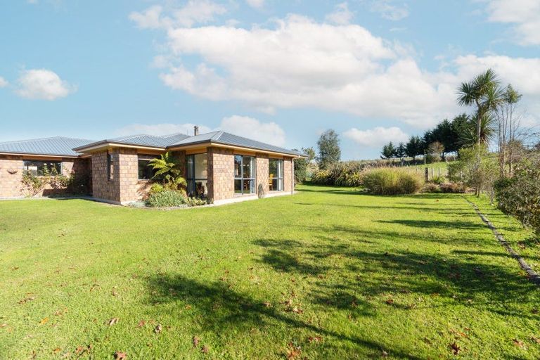 Photo of property in 65 Monteith Street, Halcombe, Feilding, 4779