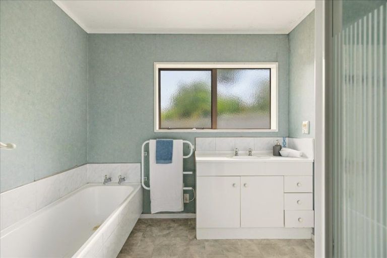 Photo of property in 49 Heron Avenue East, Matua, Tauranga, 3110